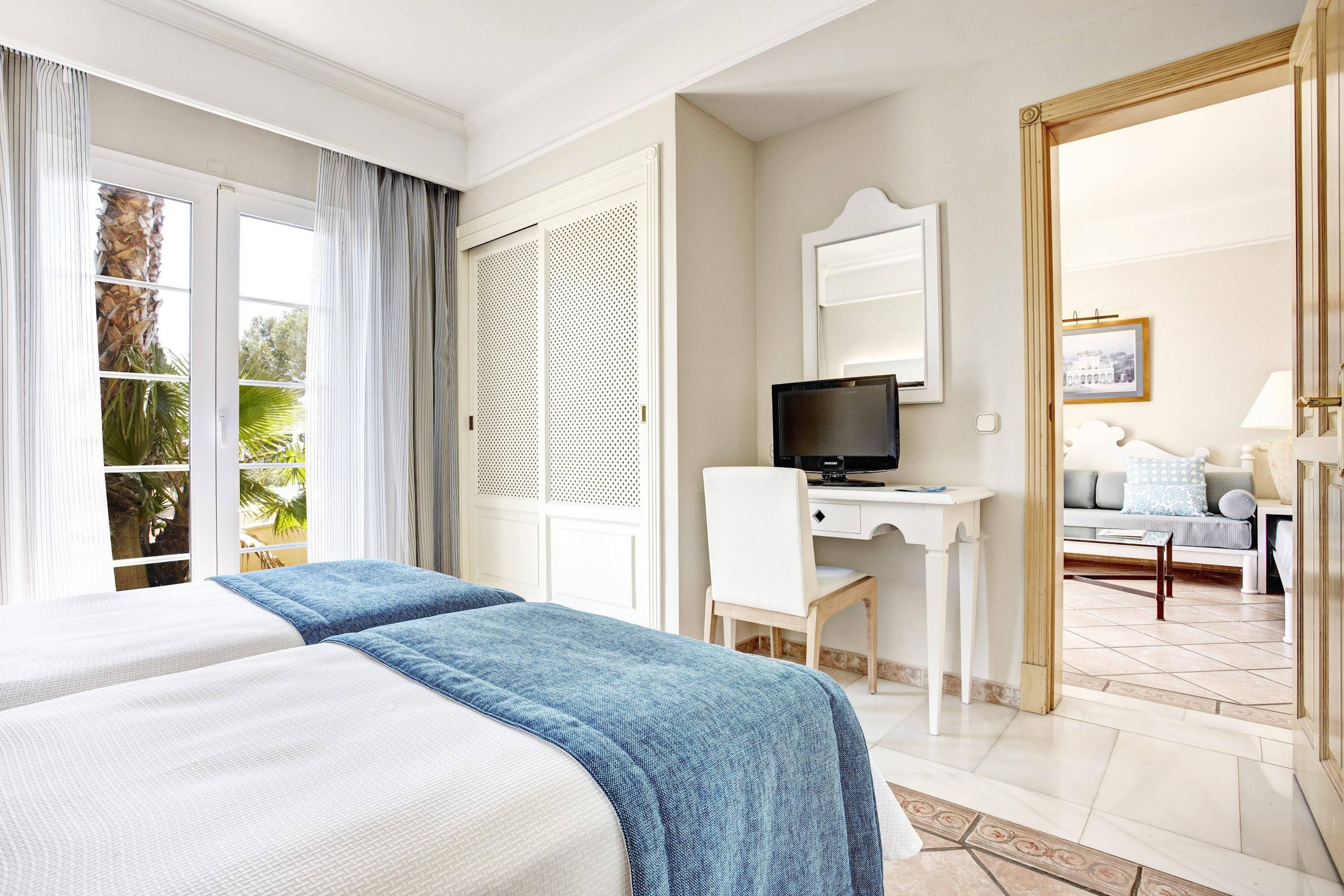 Grupotel Playa Club Son Xoriguer Kültér fotó